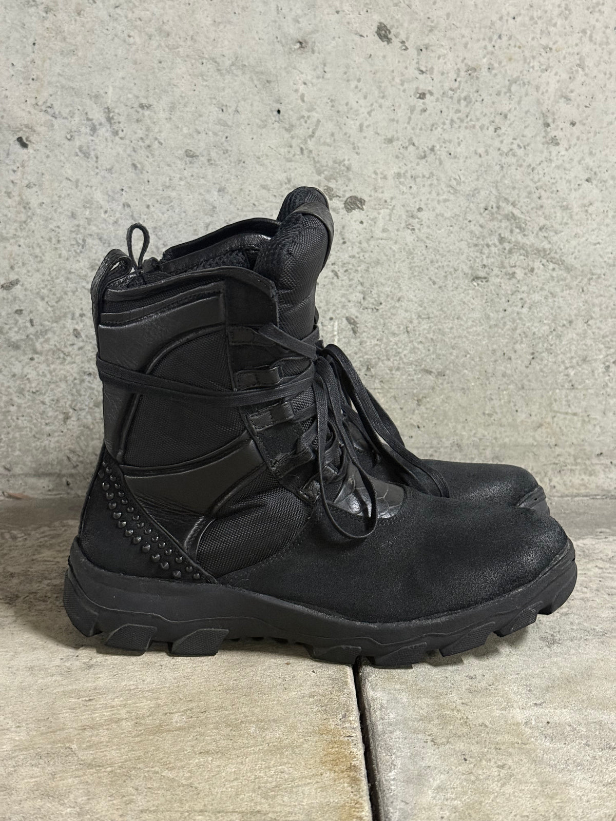 Kmrii Black Metal Sneaker