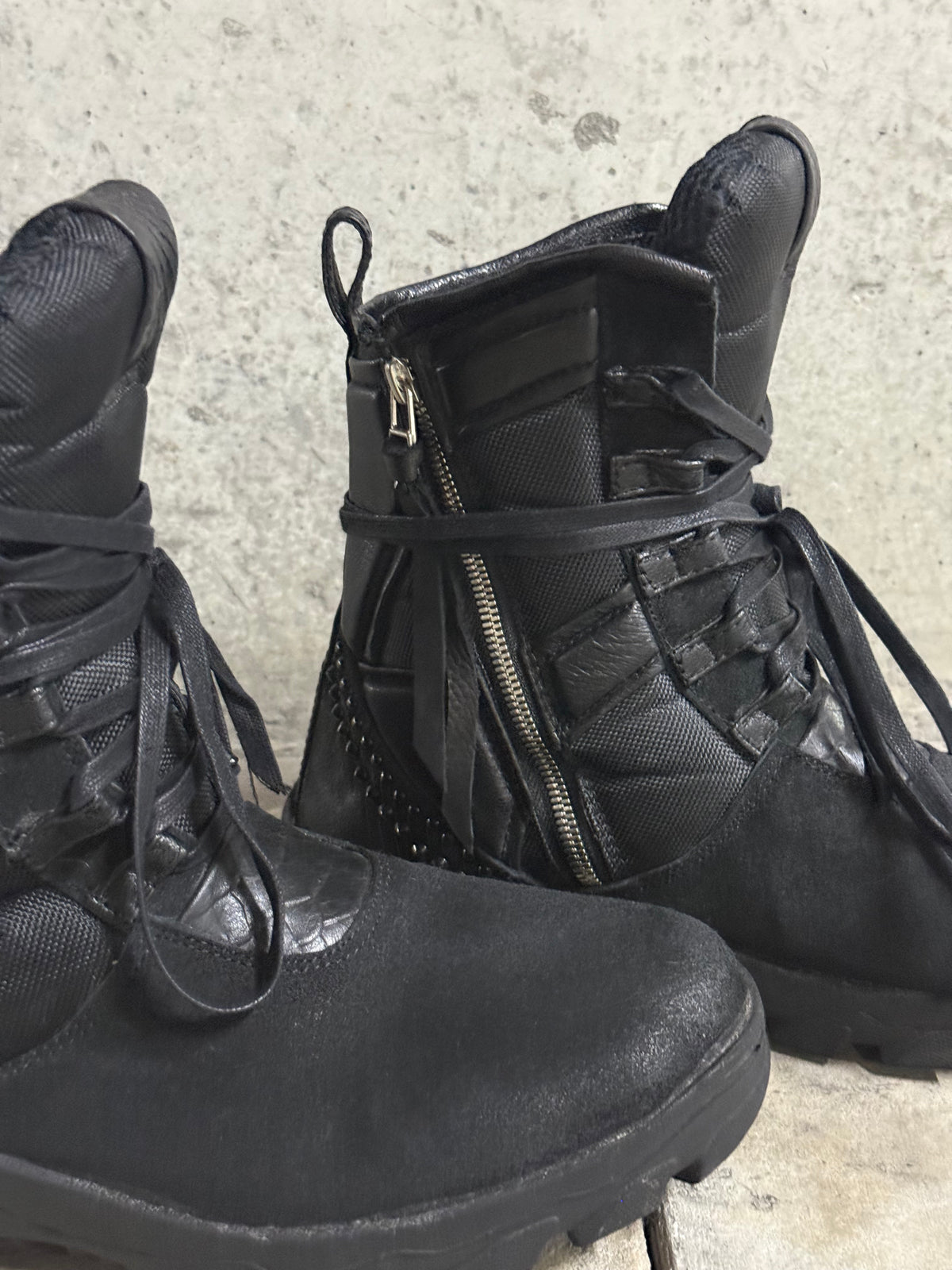Kmrii Black Metal Sneaker