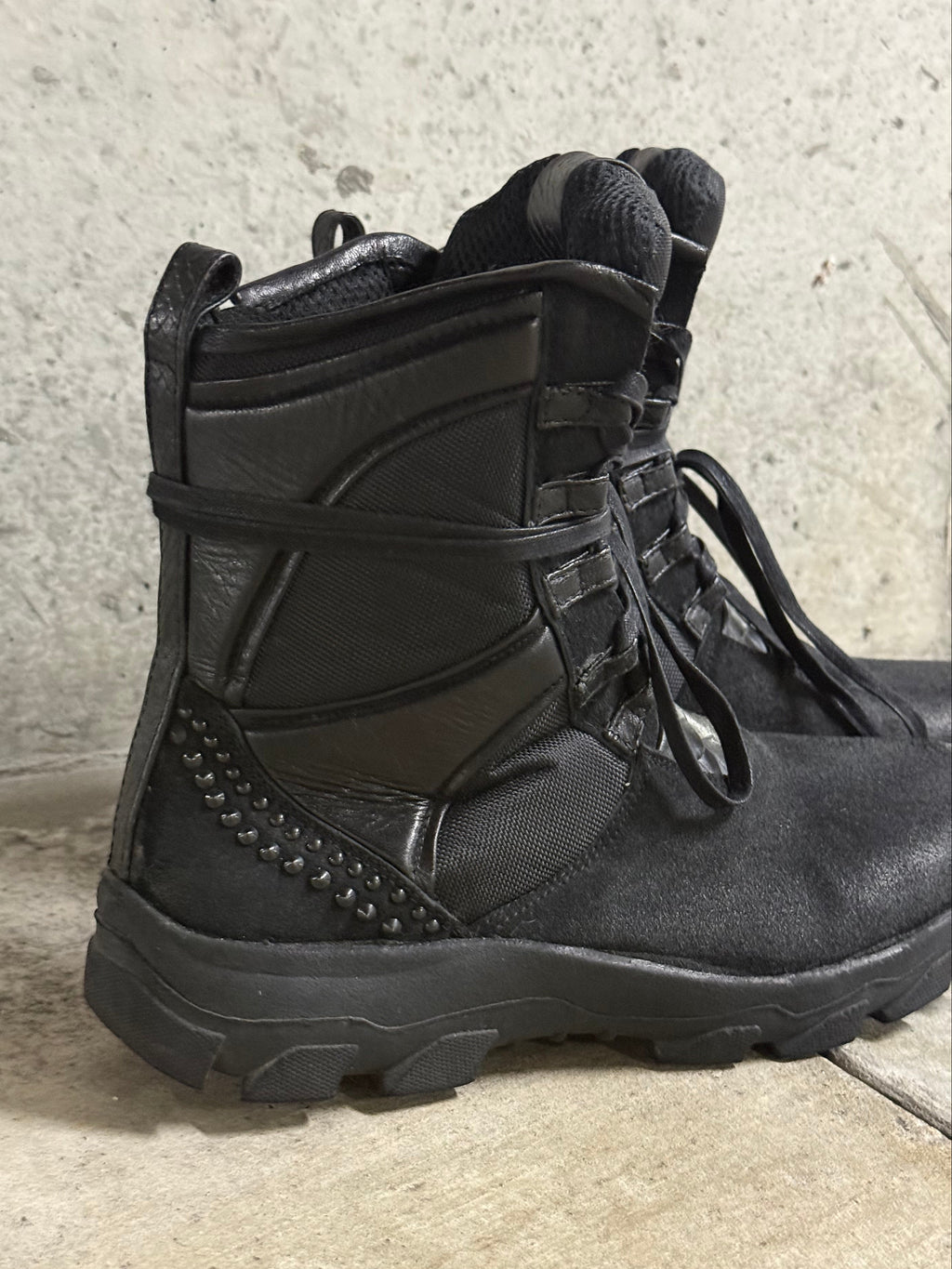 Kmrii Black Metal Sneaker