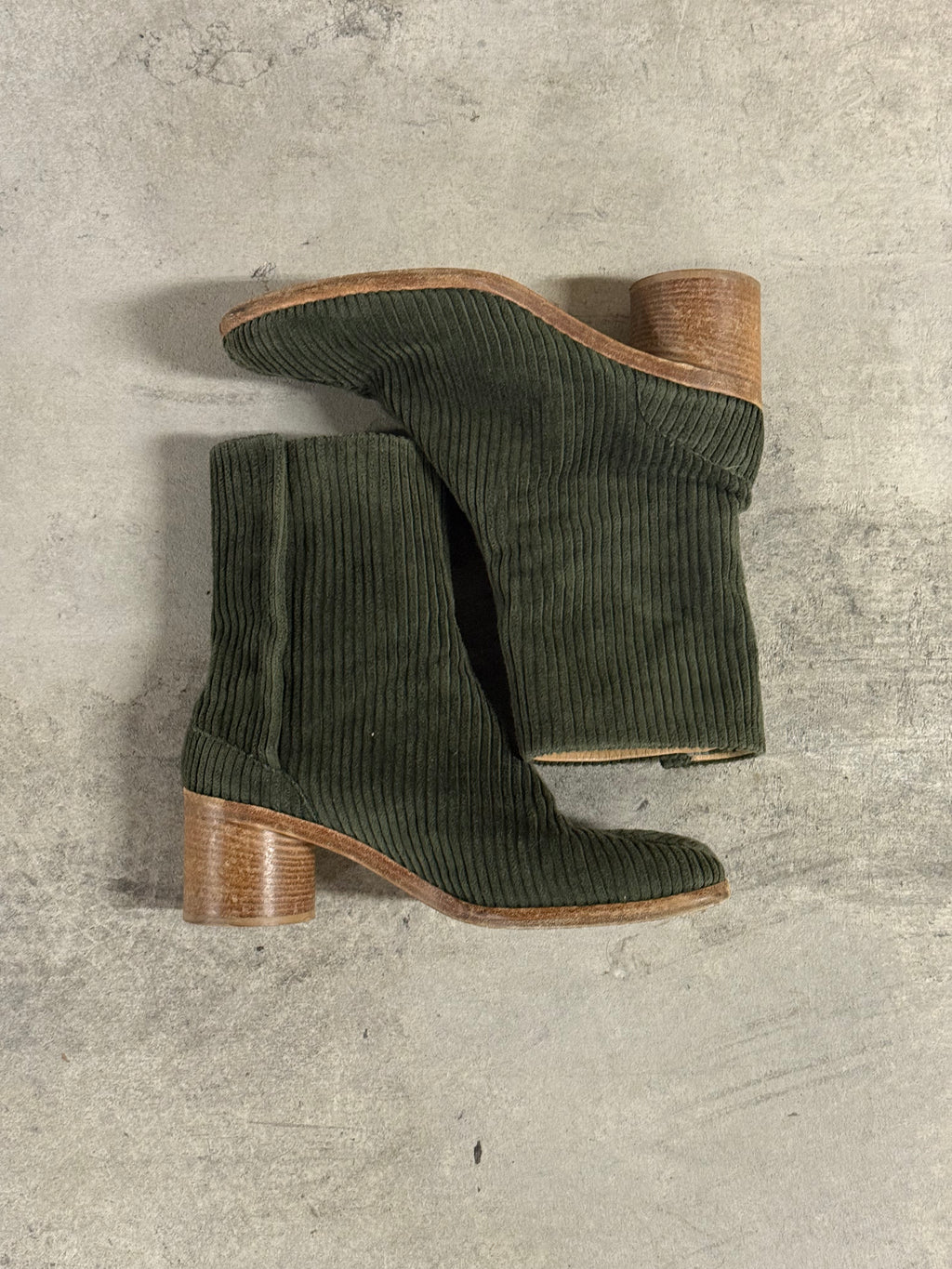 Maison Margiela AW17 Corduroy Tabi Heels